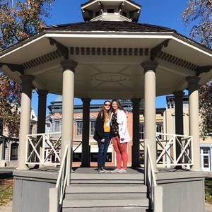 Meet your Posher, Emma lee